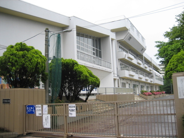 小学校　江戸川区立宇喜田小学校（小学校）まで252m