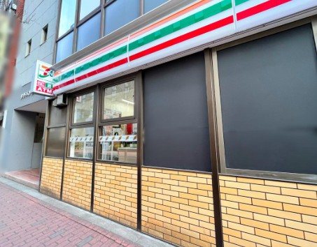 コンビニ　セブンイレブン芝浦3丁目店（コンビニ）まで253m