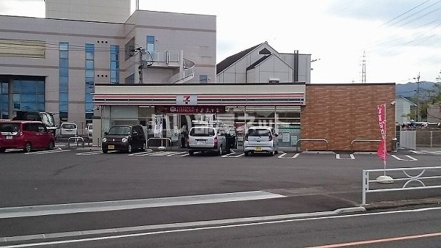コンビニ　セブンイレブン 出水向江町店（コンビニ）まで229m