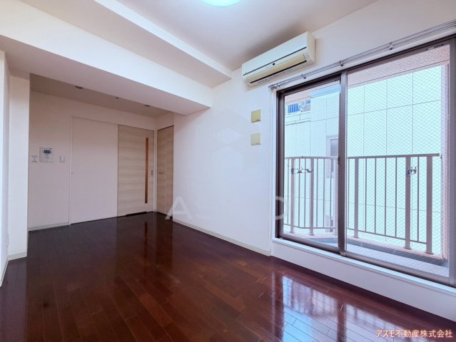 レジデンス心斎橋の居間写真