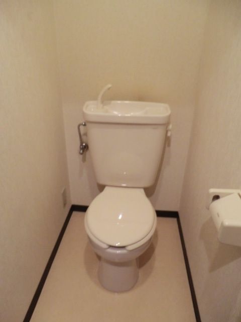 クレッシェンドのトイレ写真