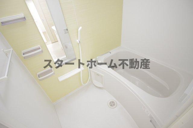 バス・シャワールーム　日々の疲れを癒すお風呂付です