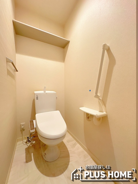 南海本線 和歌山市駅 徒歩10分 3階建 築5年のトイレ写真