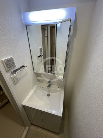 洗面設備　スプランディッド中之島WEST　独立洗面台