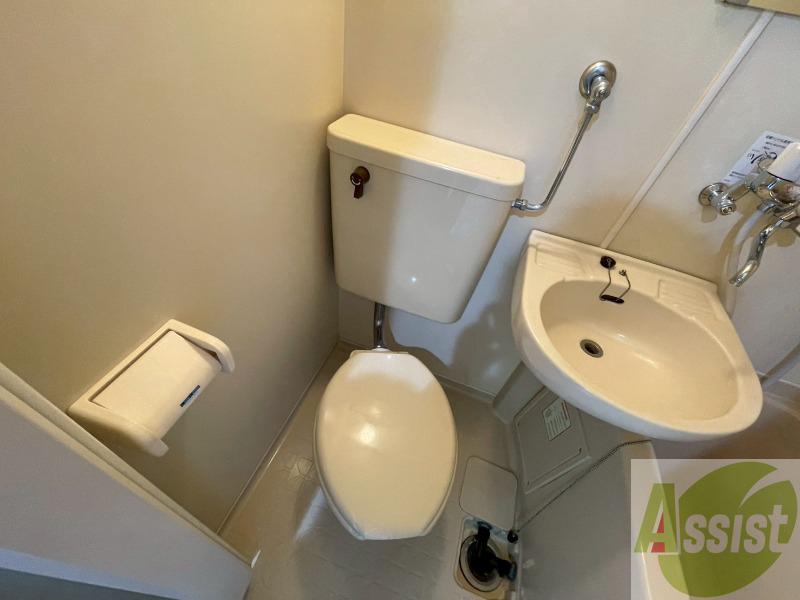 地下鉄南北線 北１２条駅 徒歩5分 6階建 築42年のトイレ写真