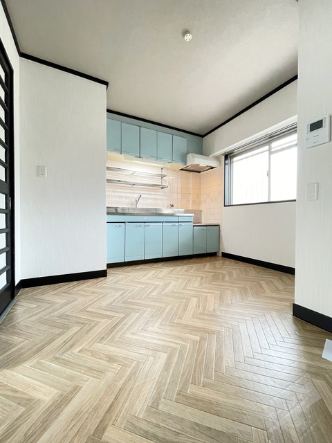 GARE深井の居間写真