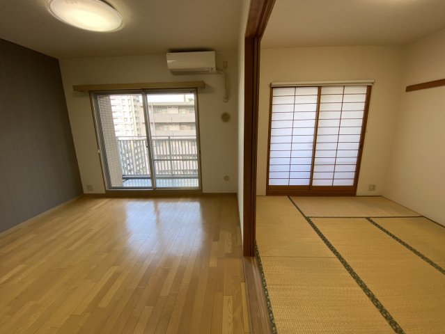 コスモ蒲田の居間写真