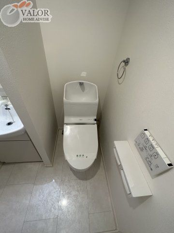 ＪＲ横浜線 大口駅 徒歩6分 3階建 築9年のトイレ写真