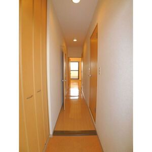 ＪＲ常磐線 南柏駅 徒歩10分 3階建 築20年の玄関写真