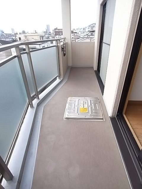 阪急神戸線 王子公園駅 徒歩10分 6階建 築26年の内装写真