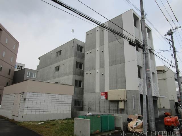 ブランシャールチェレステ宮の森