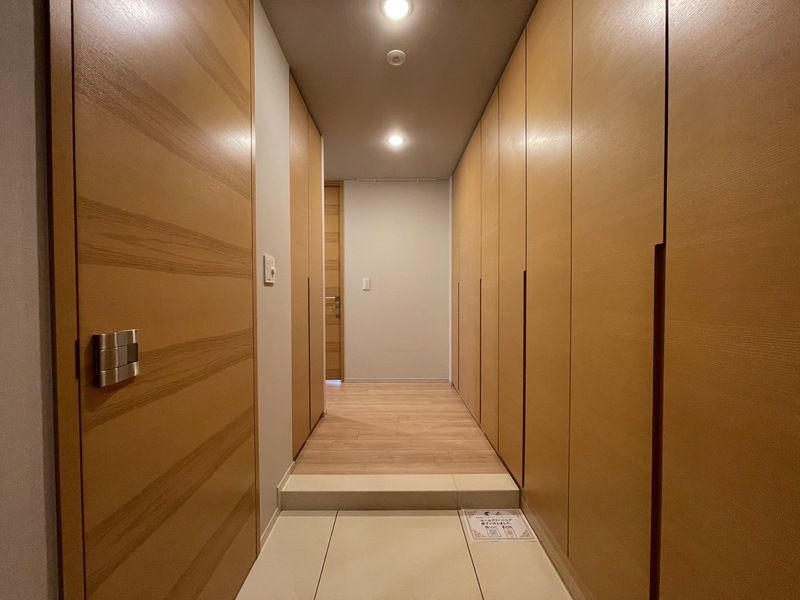 ブランズ渋谷常盤松の玄関写真