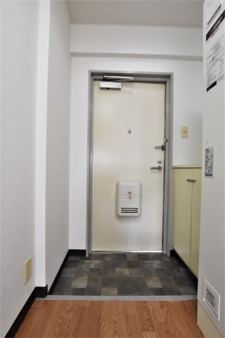 ウインライフ藤井寺の玄関写真