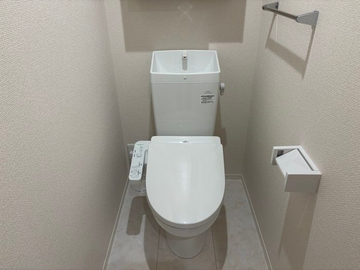 ハピラインふくい 武生駅 徒歩28分 2階建 築2年のトイレ写真