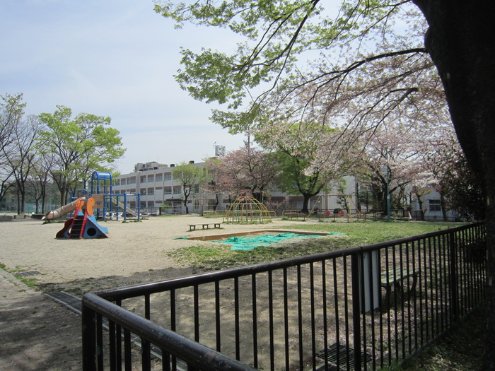 公園　公園（公園）まで390m