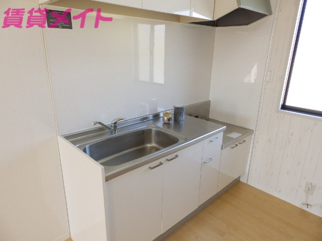 ルミエール星見ヶ丘 Bのキッチン写真