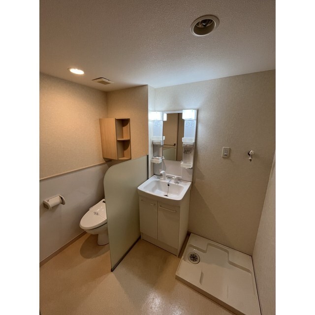 洗面設備　別部屋の同タイプのお写真です。