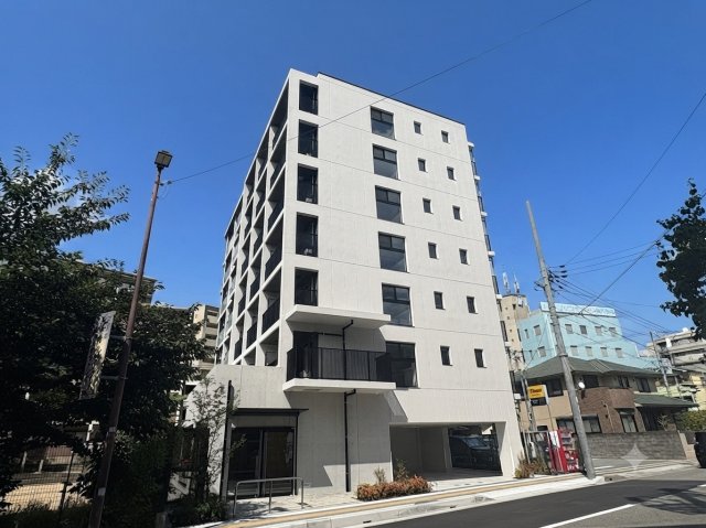 建物外観　オートロック付きで安心です♪