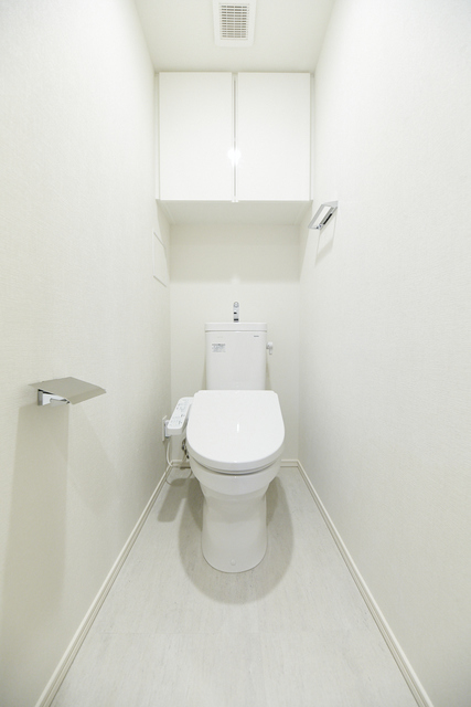 トイレ　※写真は同タイプ住戸です。