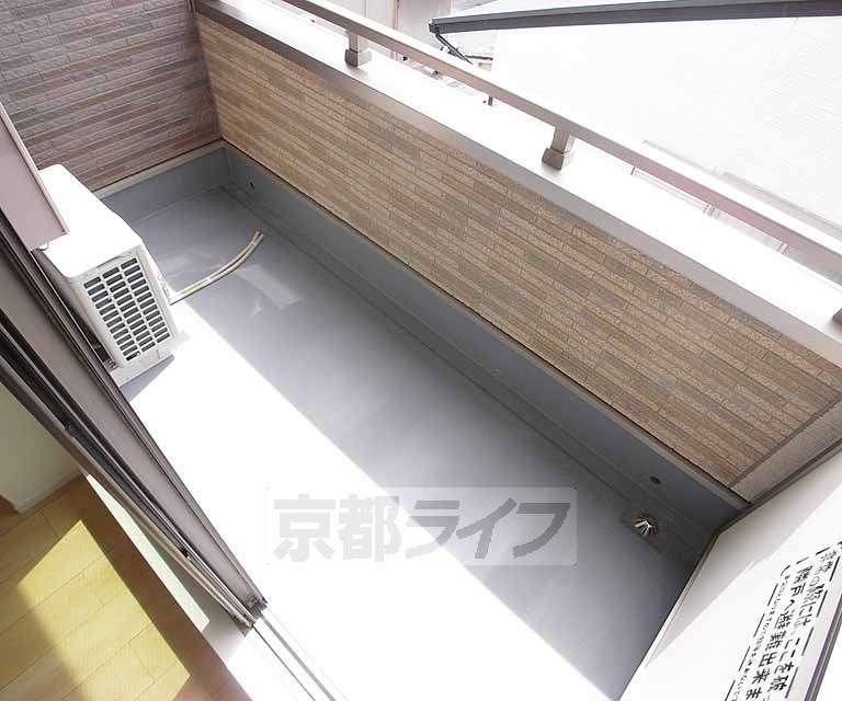 バルコニー　明るいバルコニーです。