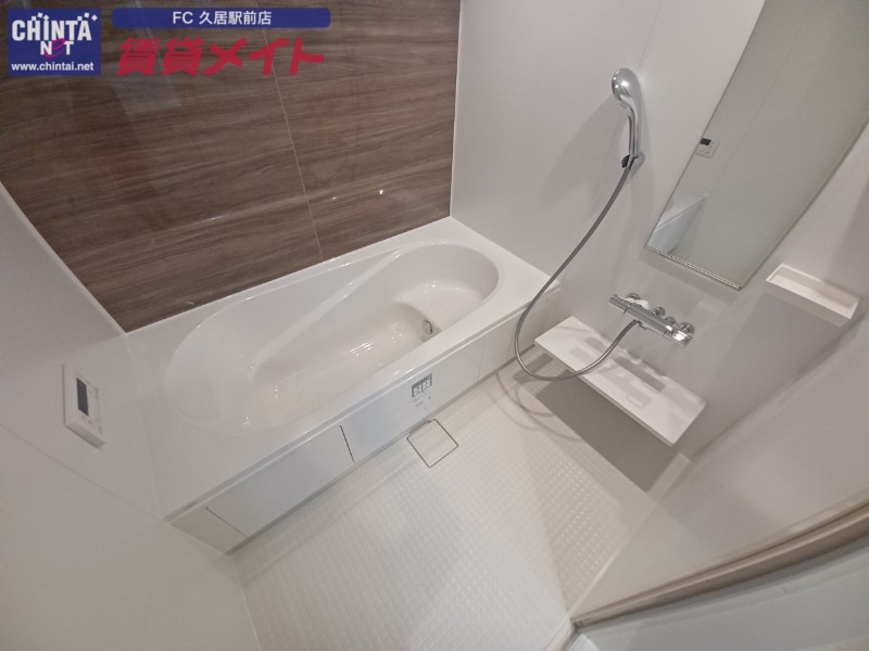 バス・シャワールーム　同型参考写真