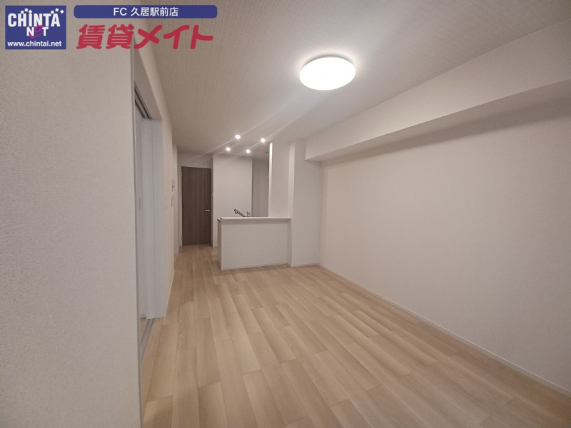 居室・リビング　同型参考写真