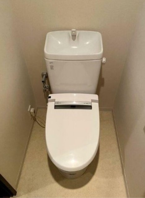 トイレ　類似写真　参考