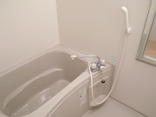 バス・シャワールーム　別のお部屋の写真です。