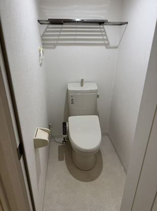 ＪＲ京浜東北線 関内駅 徒歩10分 10階建 築54年のトイレ写真