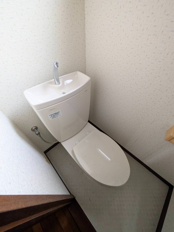 ＪＲ京浜東北線 蕨駅 徒歩3分 5階建 築36年のトイレ写真