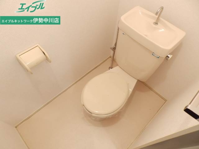 トイレ　同型画像参考