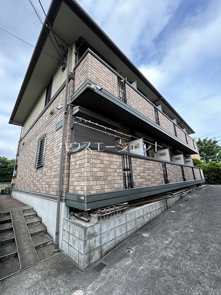 建物外観　２階建てアパートです。