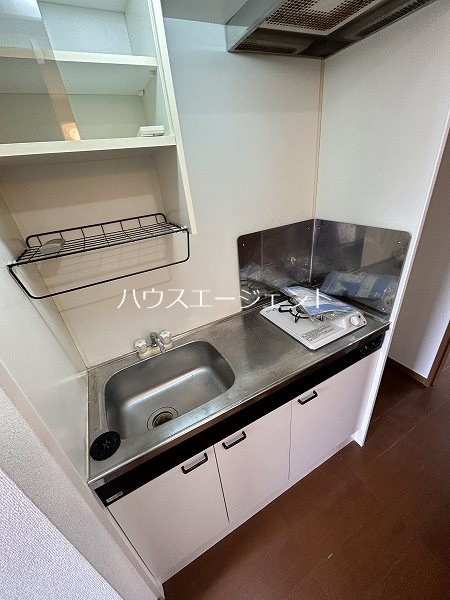 キッチン　1口ガスコンロ付きのキッチンです。※参考画像