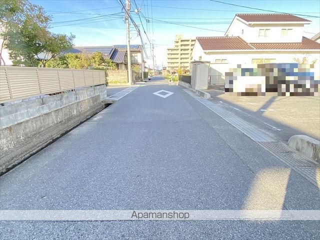 その他　前面道路（その他）まで0m