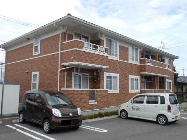 建物外観　バルコニー側を南西方向より撮影