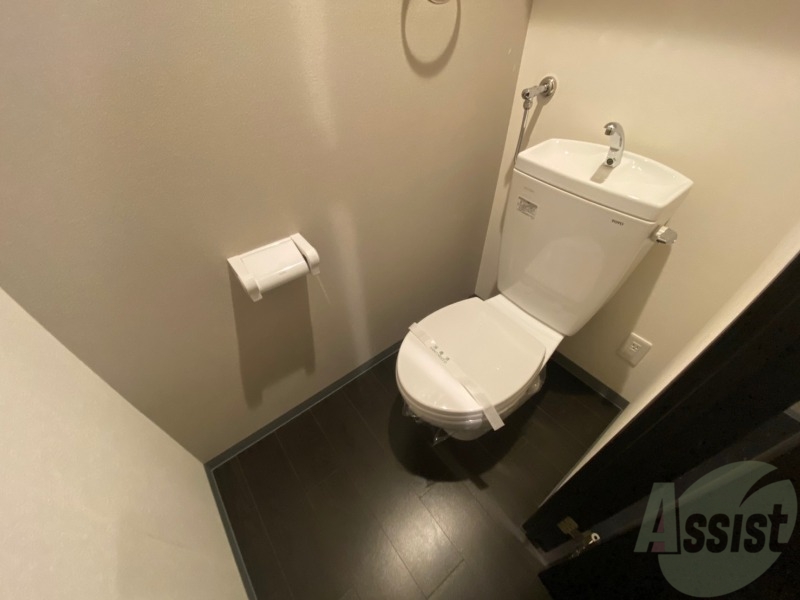 トイレ　こちらはトイレです。清潔感があり、安心して使用できます。