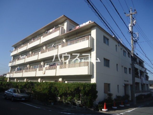 名古屋市名東区山の手のマンションの建物外観