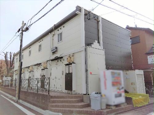 【レオパレス滝子の建物外観】