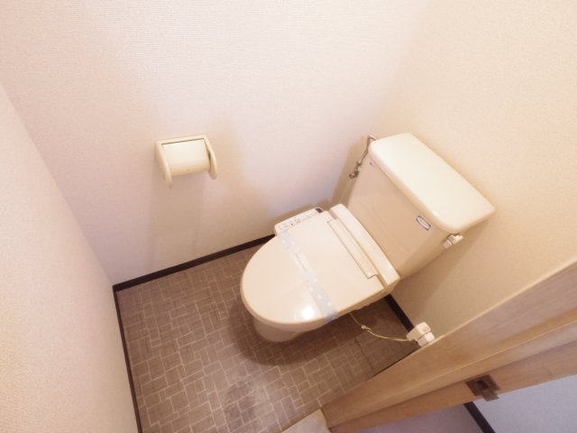 【大和高田市東中のマンションのトイレ】