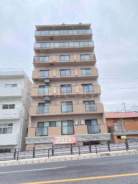 【エルミタージュ神戸塩屋の建物外観】