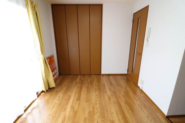 居室・リビング　６帖　洋室