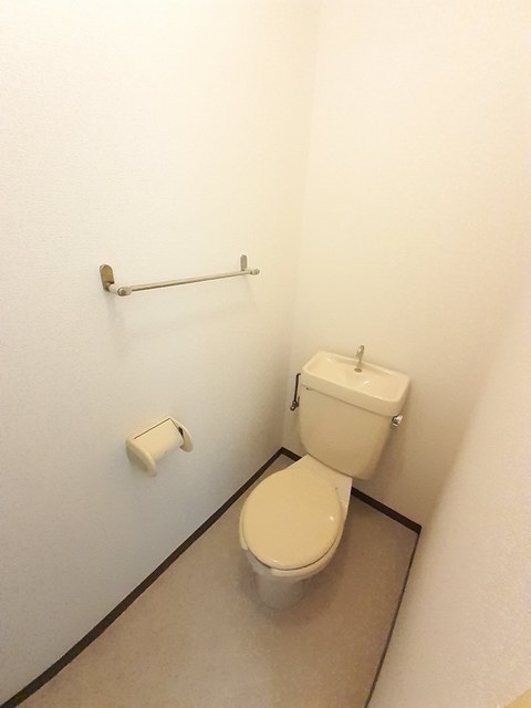 【コジーコートAのトイレ】