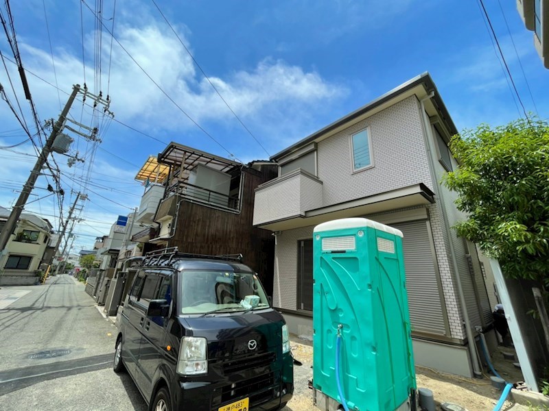 青木2丁目戸建貸家の建物外観