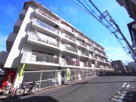 【広島市西区中広町のマンションの建物外観】