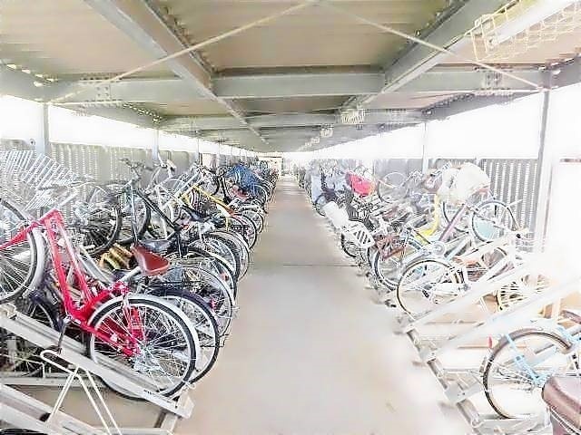 【フィール天神町１号館の駐車場】