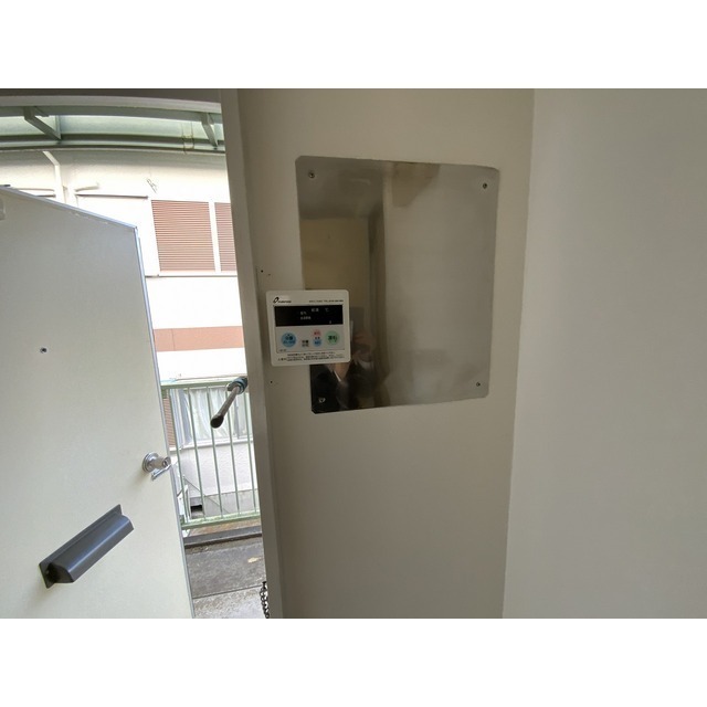 その他設備　給湯器リモコン