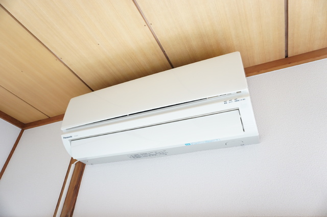 その他　エアコン１基付き