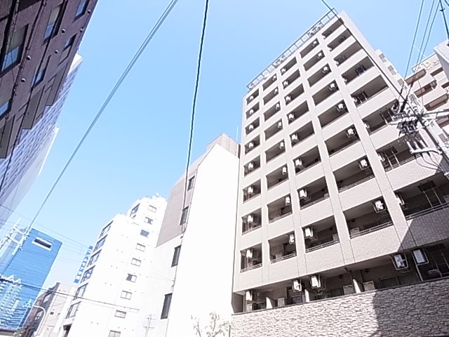 神戸市中央区古湊通のマンションの建物外観