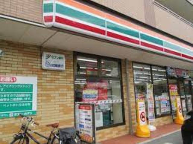 【和歌山市東長町のアパートのコンビニ】