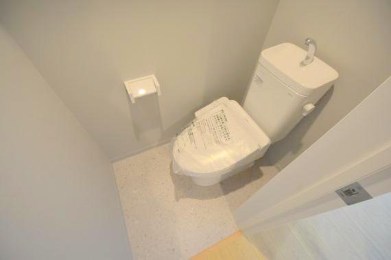 トイレ　綺麗なトイレにはウォシュレット標準装備です。